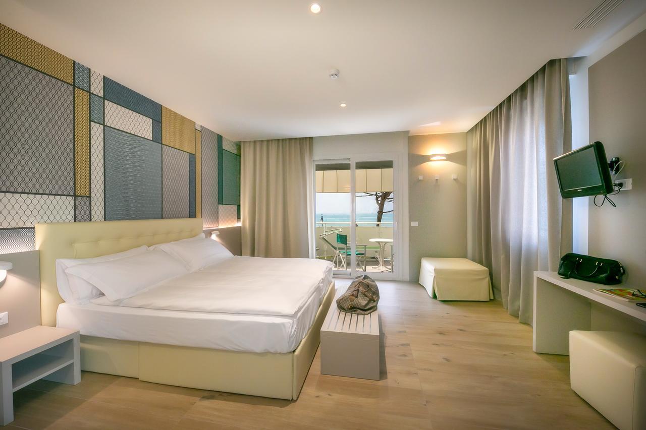 Hotel Le Lampare Caorle Exterior photo
